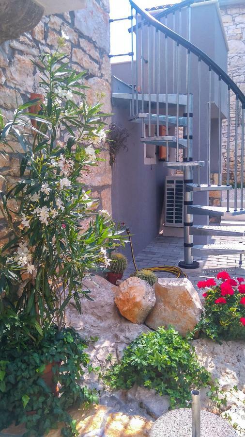 Apartment Li Tar-Vabriga Dış mekan fotoğraf